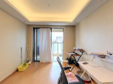 新力城 精装三房两厅一卫 有地铁