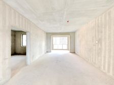 楼下地铁口户型方正带车位,视野开阔,近公园