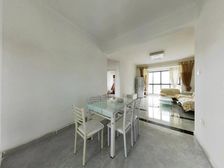 九龙雅苑房东诚心出售价格好谈好楼层38万通透端户