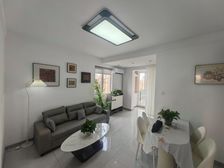 房东说了精装修全送,房东诚意出售,有意向的随时带看