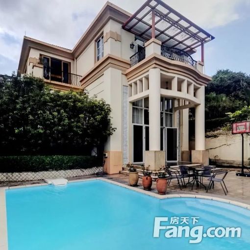 番禺南村雅居乐花园精装别墅 7室2厅南向318平