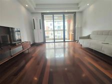 满五 带电梯 产权清晰 交通便利 临地铁 中间楼层采光好