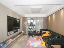 东外滩一号新出三房,厅南北通透,豪华装修全明户型,品质小区