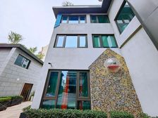 市中心!小独栋!独立露台丨 免租期6个月丨徐家汇 西岸创意园