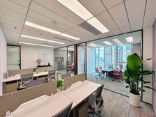 环球港丨品质办公室丨豪华装修带隔断丨费用含宽带电费