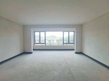 100平露台 西永轻轨站200米 横厅三房二卫