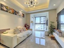 精装修 有车位 好楼层 书包还在 随时可看房看中可谈