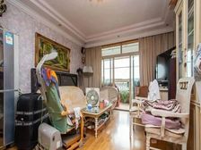 新出笋盘 明星小区,三开间朝南 中高楼层,满五年无税 随时看