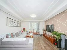 金色港湾公寓 3室2厅2卫 豪华装修 1699万元