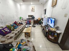 人和该 三室一厅 152万元出售 随时看房