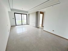 彰泰春岸雅筑小高层 精装修三大件 边套南北通透 价格可谈