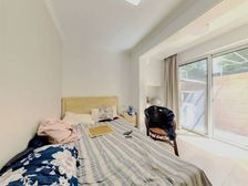 在寂静中品味,在喧闹中生活,此房深情并茂!品质小区