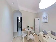 小胡实拍重磅!东边套全明,璜金楼层,车位自由,看中可谈