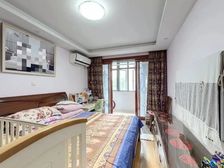 嘉善路地铁口!房东买好急售!低于市场价80万!边套全明!稀缺