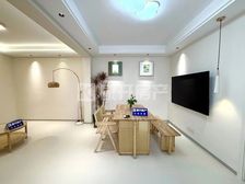 双庭院 育秀 精装修,拎包入住,带电动大车库 近菜场