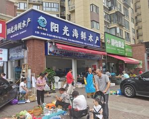 房东离婚分割家产急售!12米双门头超大展示面!