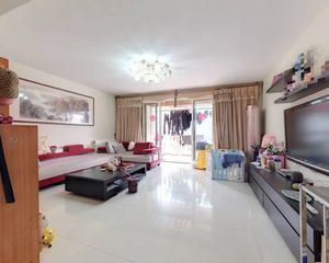 浮山前 精装修大套三,拎包住 有子母车位 清幽居家