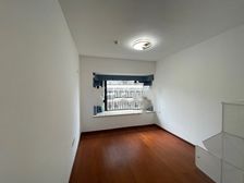 保利领秀前城 132平5居 南向精装修 着急出售