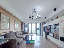 合生江湾国际公寓 3室2厅 南