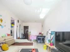 满五年 长阳建邦华庭康泽路7号院1室1厅