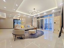 人和轻轨站旁 住家安静 装修保持新 随时方便看房子
