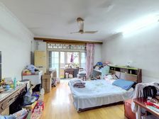 低楼层有5平露台不算面积,南北通两房