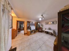 金湾花园南北通透两居 低楼层 采光无遮挡 总价低 诚意出售