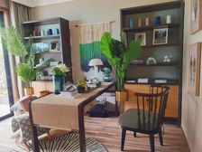 世茂怒放海 104平3居 南北向精装修。一线海景房