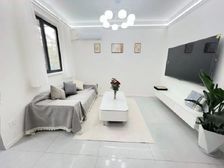 1997年房龄!十号线300 !私域花园,诚售,随时看房!