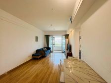 江北区 保利观澜三期 三房 136万