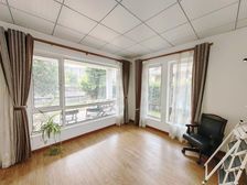 大独栋带地下室丨2亩地的花园临大活水河丨目前租客住丨随时看房