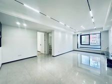 附赠装修近100平大露台 一梯两户 99年房龄