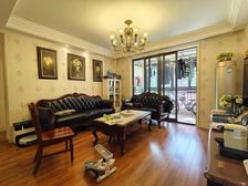 南北通透电梯三房,带车位价格可谈随时可看