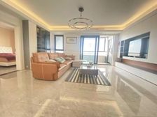 次顶楼, 大阳台,带车位 装修随时可看价格可谈