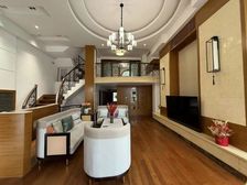 本人实拍 带前后院子 双固定车库