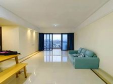 保利紫山,首付45万,南向三房,来电减10万,近地鐡,可看房