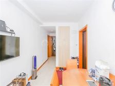 采光好 不靠路 三轨交通 美丽家园已做 产权清晰 可随时看房