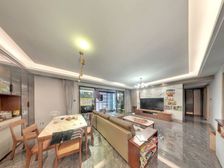 泷景花园五期 ,业主从新打掉重装修保.重本. 近地铁