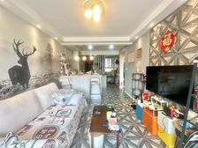 昌五小区 房东急售 看房随时 签约随时 房东随叫随到