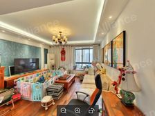 《小区环境好》《交通方便》《户型好》