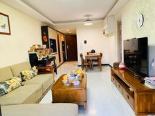 万科次新楼盘,东南朝向,保养好,诚心卖,