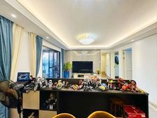 东泰 城花一期 笋四房 东南朝向 业主诚意出售 随时可看房