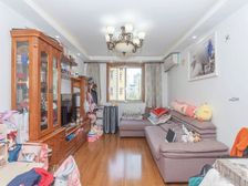 新上,中间楼层,精装修全明,业主诚售,近地鉄三轨,采光无遮挡