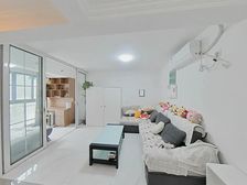 元和活力岛水韵花都家园 2室1厅出门2号口看房方便。