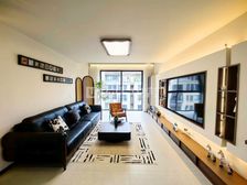 漫水湾公园旁边 带露台的精3房 拎包入住视野开阔