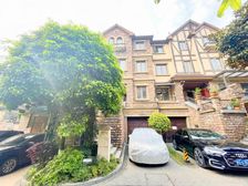 急售汽博 融创博爵堡 内圈联排别墅 带大露台 单层100