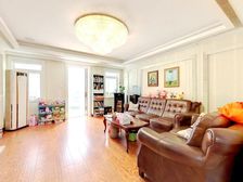 美林小镇(崂山) 5室2厅 241.28平