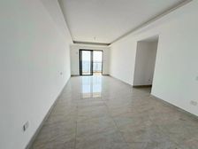 顺德高新区笋盘!西山书胞旁一线江景房 全新未入住美的中交翰城