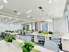 业主直租 丨环球贸易中心丨面积300平米 丨4元