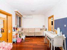 新上必看居家两房!中心位置,中间楼层!房东诚意卖!